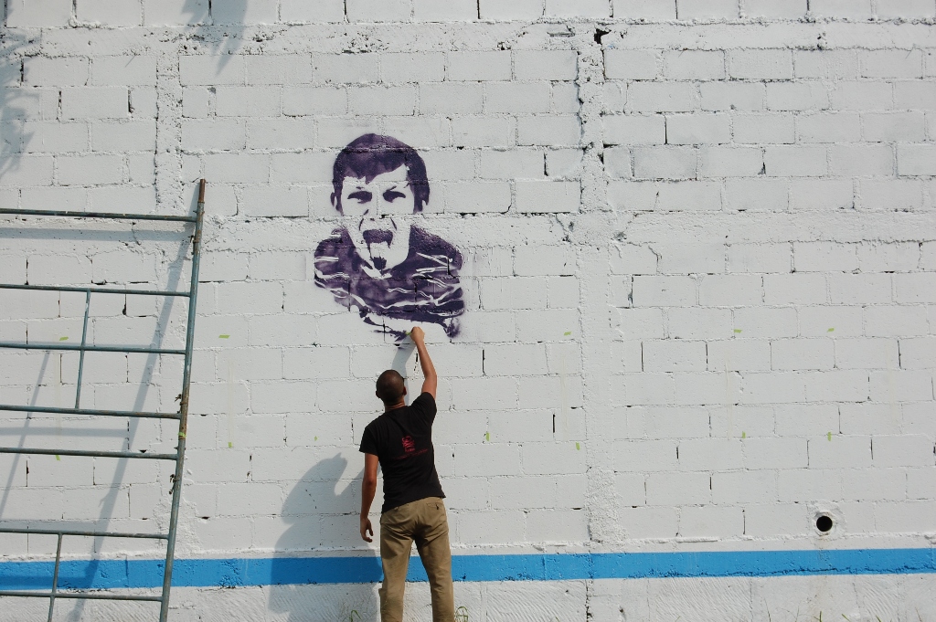 Stencil tapiz urbano